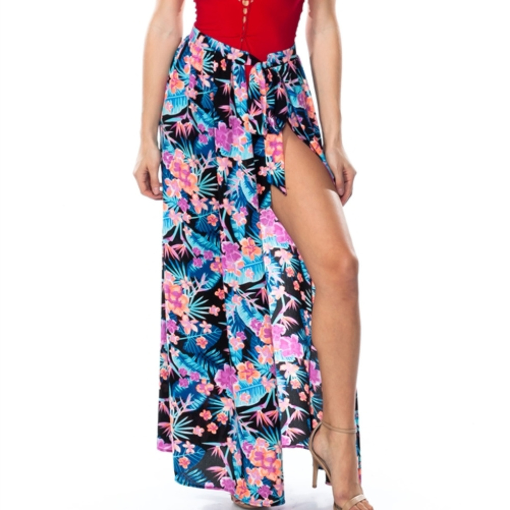 TROPICAL FLORAL SWIMSUIT WRAP/ COVERUP / SARONGS - Picture 3 of 3